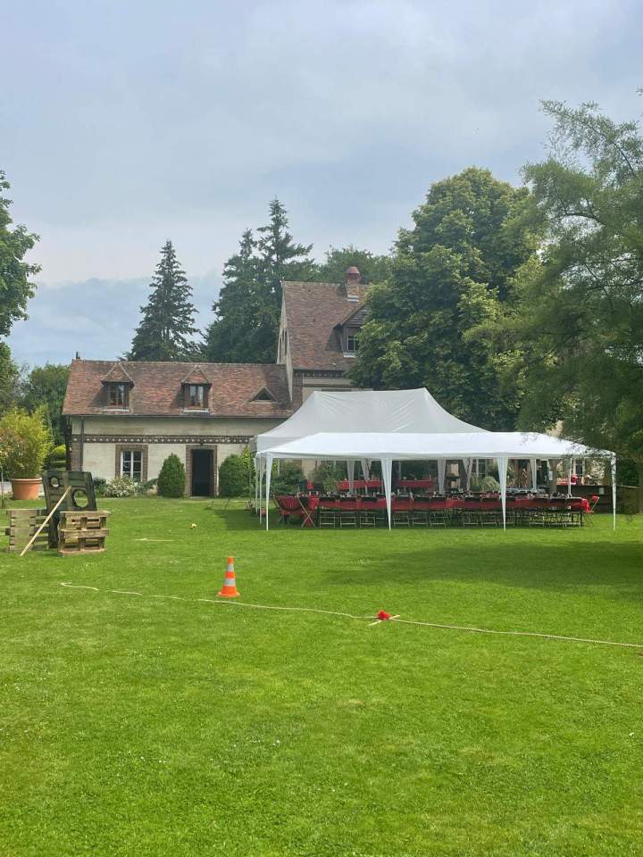 Nous organisons vos événements professionnels dans nos salles de séminaire.